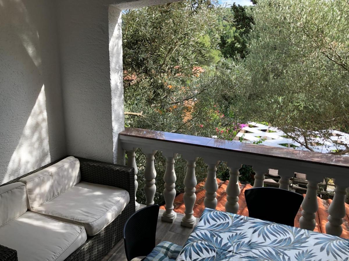 Guesthouse Vila Ruzmarin Zdrelac Luaran gambar