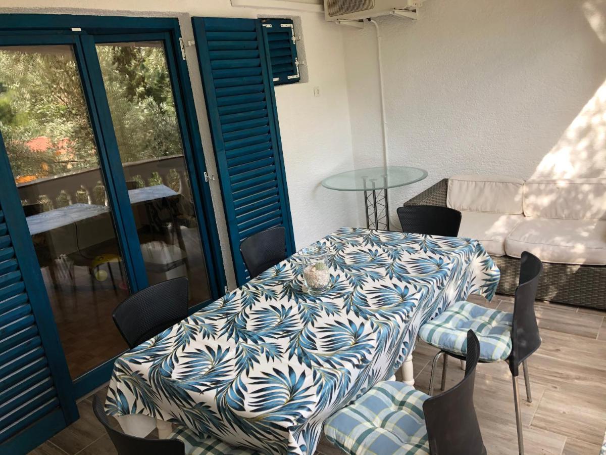 Guesthouse Vila Ruzmarin Zdrelac Luaran gambar