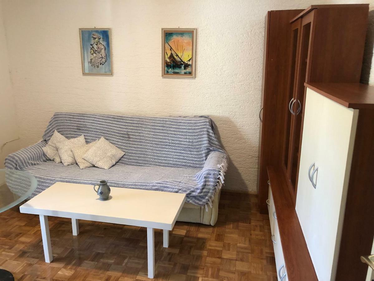 Guesthouse Vila Ruzmarin Zdrelac Luaran gambar